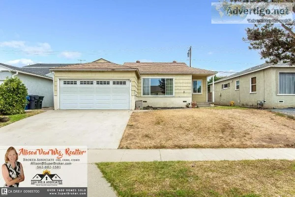 JUST LISTED Sweat Equity Great Lakewood Home