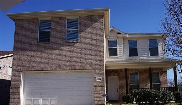 2304 Collington Dr Roanoke TX 76262
