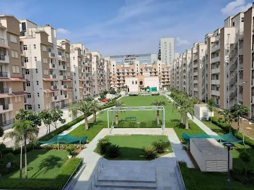 EMAAR EMERALD FLOOR PREMIER