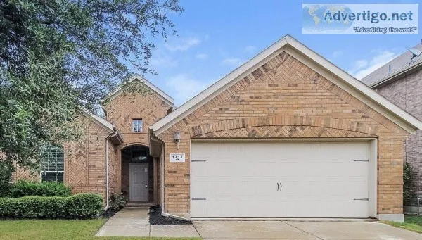 1717 Nightingale Dr Aubrey TX 76227