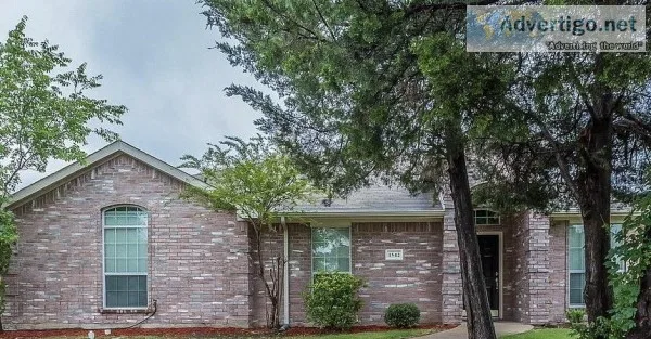 1542 Reynolds St Lancaster TX 75134