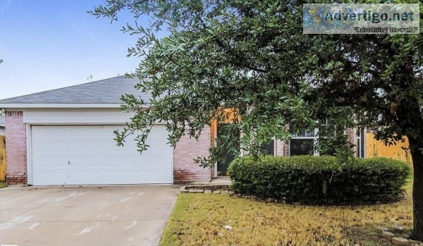 2413 Wildwood Ln Denton TX 76210
