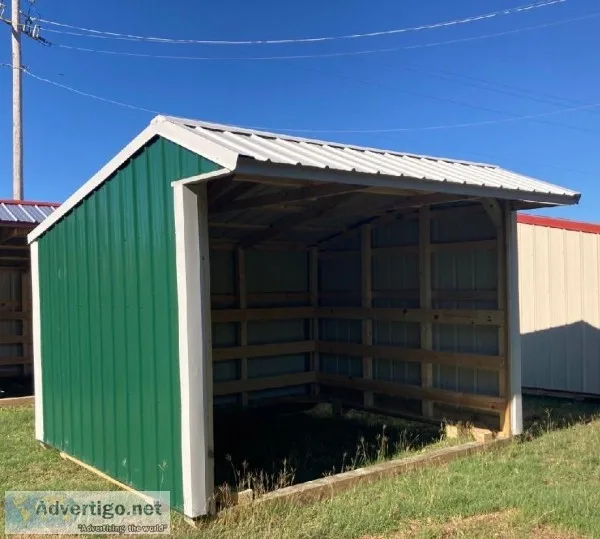 Run in shed loafing shed animal shelter 10x12