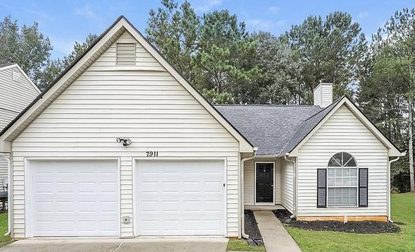 7911 Woodlake Dr Riverdale GA 30274