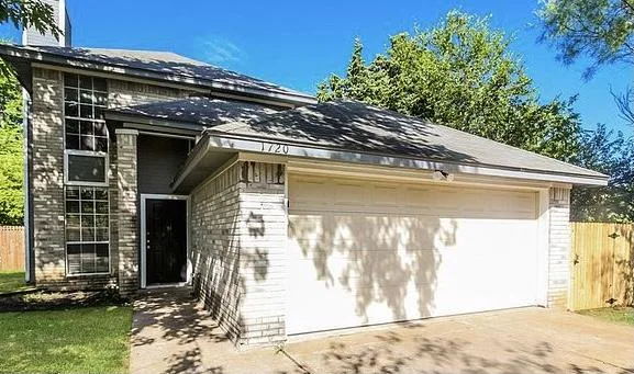 1720 Sharon Dr Denton TX 76210