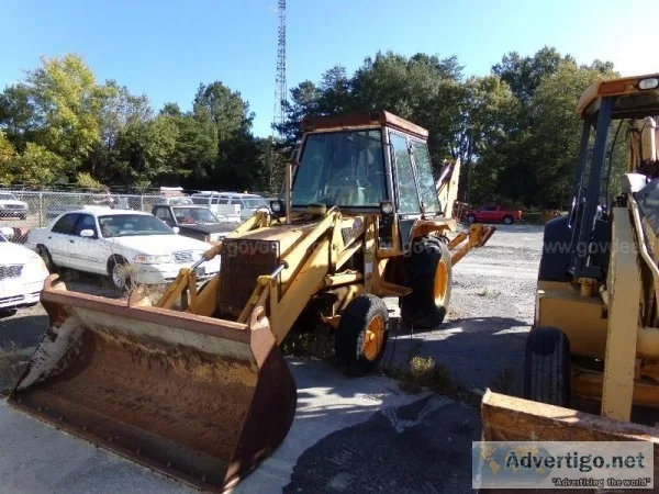 1984 JCB back hoefront end loader