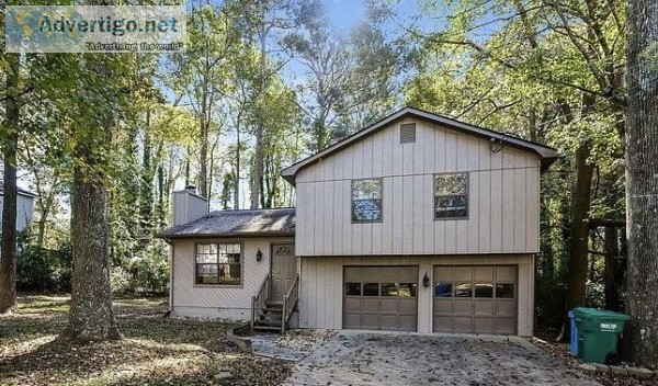 2884 Sawgrass Trl Lilburn GA 30047