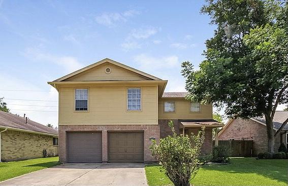 8539 Woodland Willows Dr Houston TX 77083