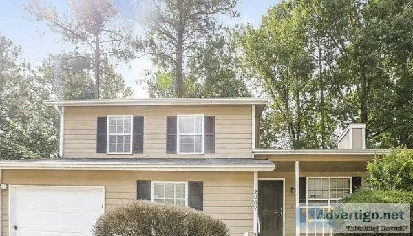2089 Glenwood Downs Dr Decatur GA 30035