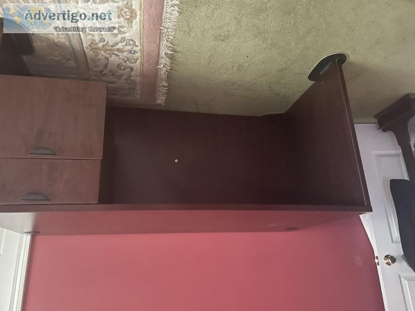Desk 30&rdquo by5feet very heavy