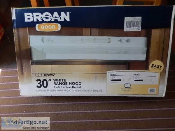 HOOD FAN AND LIGHT USED 1 WEEK FREE DELIVERY WITHIN 20 MILES