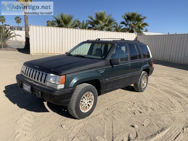 1995 JEEP GRAND CHEROKEE LAREDO SUV 25905216