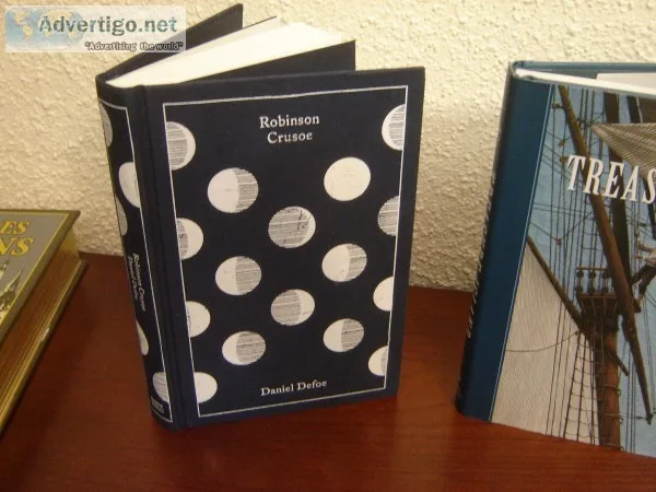 ROBINSON CRUSOE by Daniel Defoe. (Penguin Clothbound Classics) N