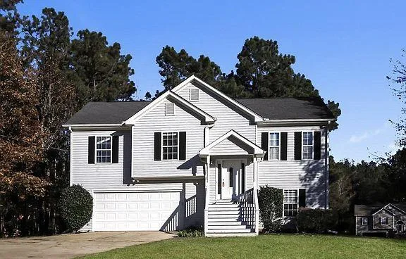 35 Corn Crib Dr Newnan GA 30263