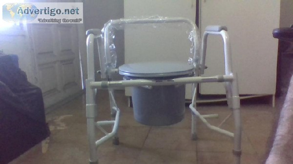 Commode (handicap toilet)