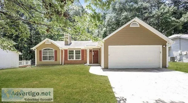 6395 Emerald Pointe Cir Atlanta GA 30349