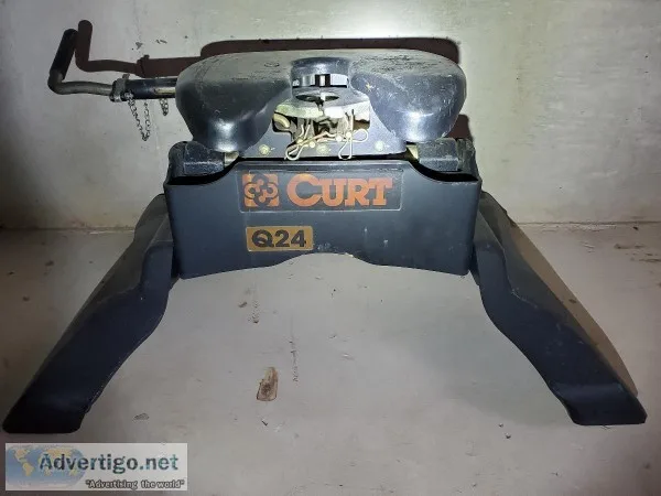 CURT 5TH WHEEL HITCH