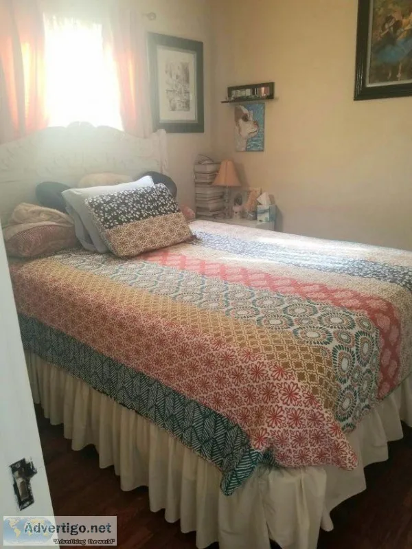 Gently Used Like New Serta Queen Mattress For Sale ASAP