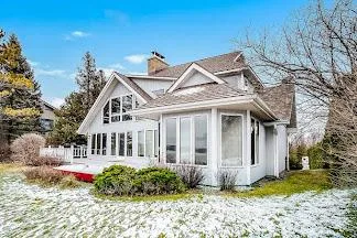Entire house Up to 15 guests 4 bedrooms 3 bathrooms 9 beds min. 