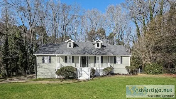 1858 Kelvin Dr Lawrenceville GA 30043