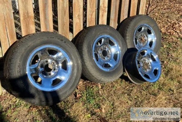 FORD 17X7.5 TRUCK WHEELS