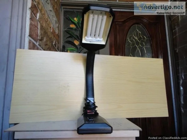 Gooseneck Sun-like bright Reading Lamp 