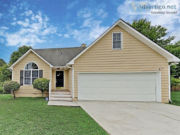 1300 Summit Point Ln Snellville GA 30078