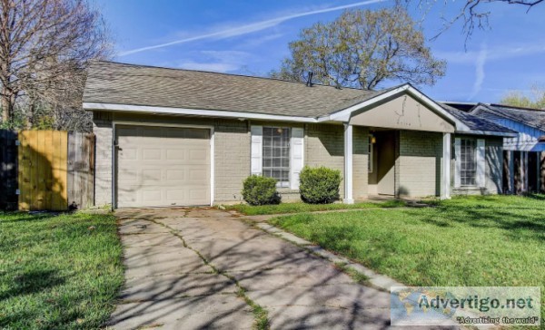 5114 Heatherbrook Dr Houston TX 77045