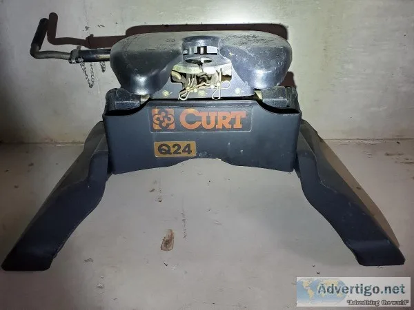 CURT 5TH WHEEL HITCH