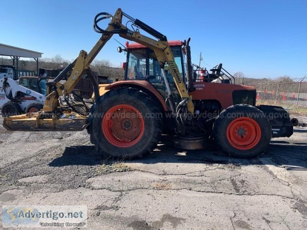 Kubota M105S Tractor - Online Auction 3514-368 Ending 11722