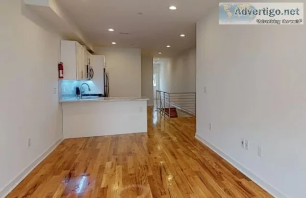 3 Rooms and Parlor For Rent