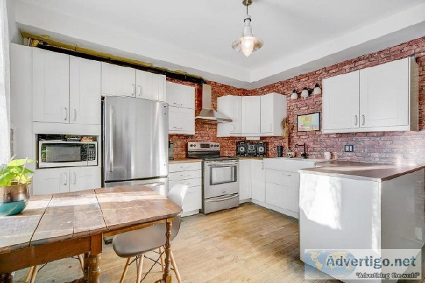 2 bedroom condo with large intimate sunny terrace HOMA