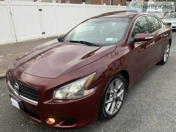 2011 Nissan Maxima S.