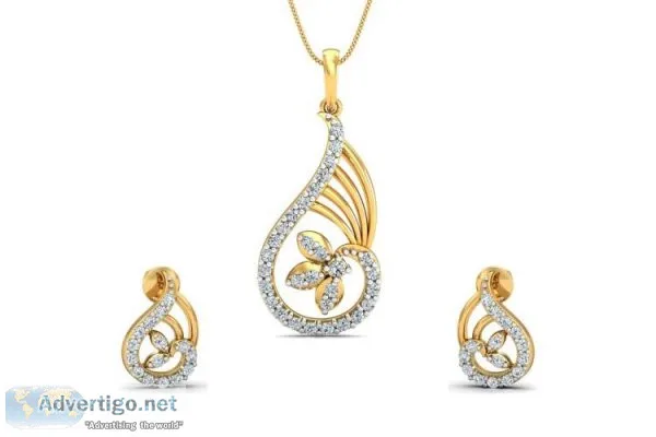Charvi Designer Diamond Pendant Set