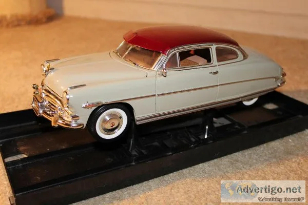 118 Die-Cast Collector Car - 1954 Hornet Coupe