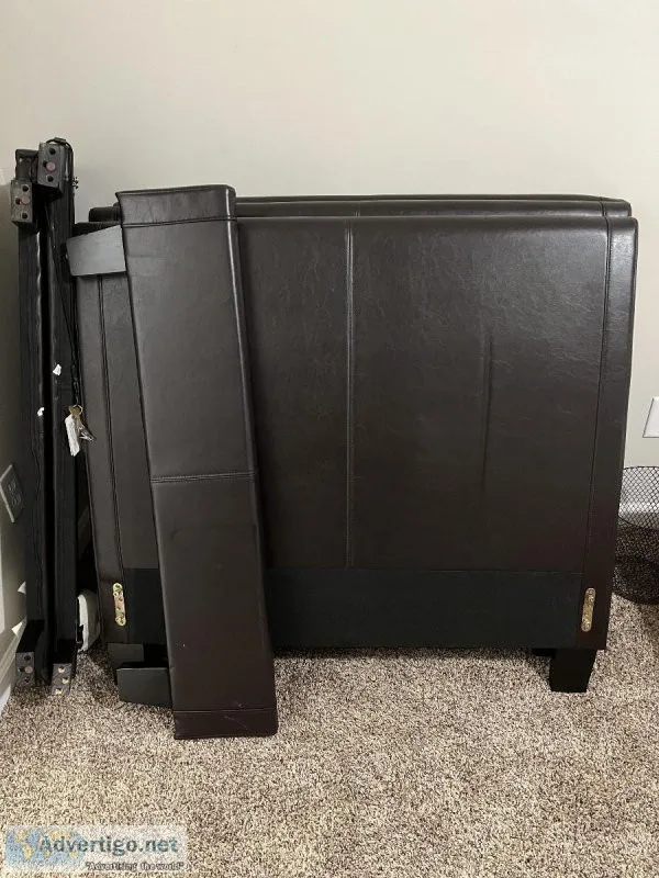 3 Gently usedTwin Beds