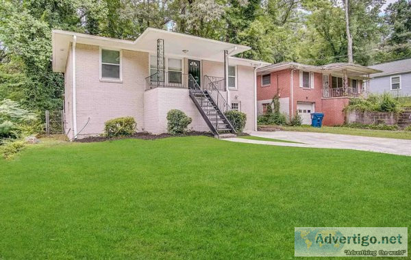 93 Stratford Dr NW Atlanta GA 30311