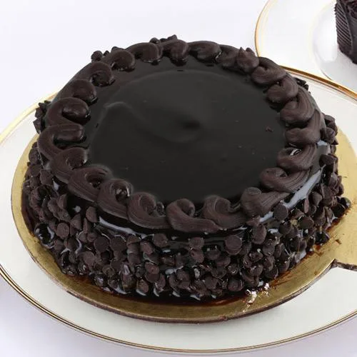 Indulge your hubby with exclusive gifts throughout the year- sam