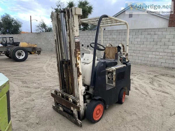CATERPILLAR TC30 FORKLIFT 528102221