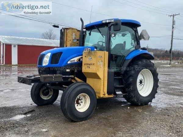 2005 New Holland TS115A TWD Tractor - Online Auction 20467-61 En