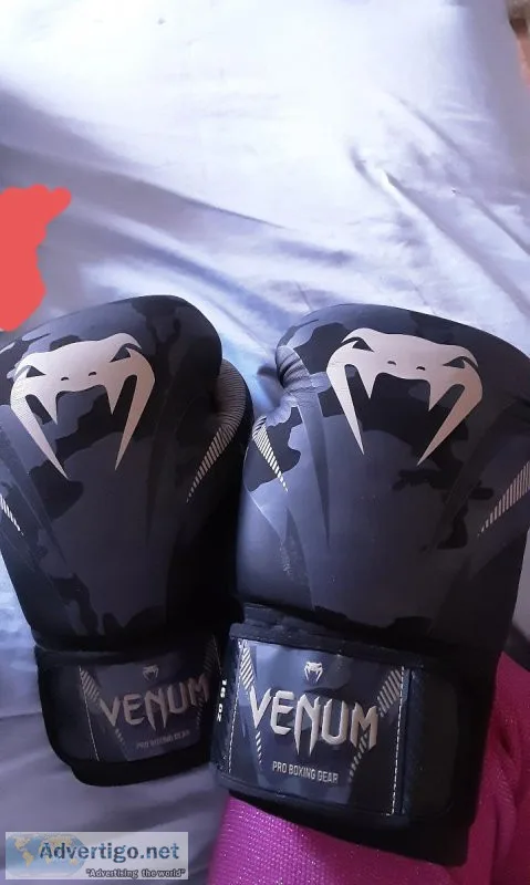 Men s boxing gloves