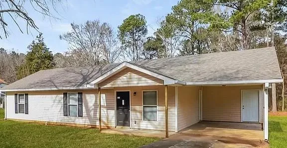 207 E Wade St Oxford GA 30054