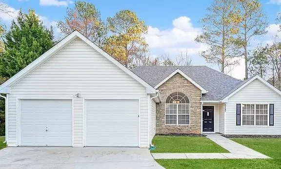 6240 Lakeview Ct Rex GA 30273