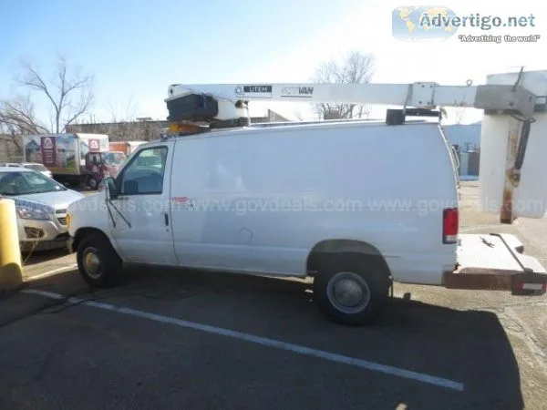 2000 Ford Econoline E350 Super Duty Bucket Van