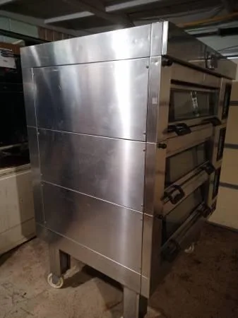 Doyon Commercial Triple Deck PizzaBaking Oven