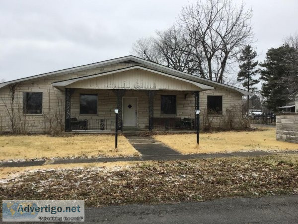 231 s. Fifth St 2900 sq.ft. fixer upper