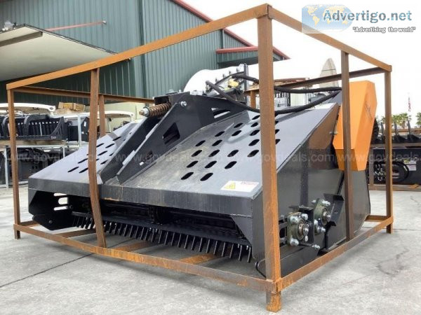 UNUSED LANDHONOR LANDSCAPE RAKE ATTACHMENT FOR UNIVERSAL SKID ST