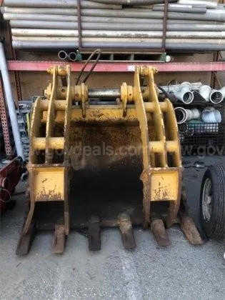 CATERPILLAR EMAQ TB-CAT320 55&quot Bucket