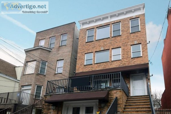 Manhattan House For Rent