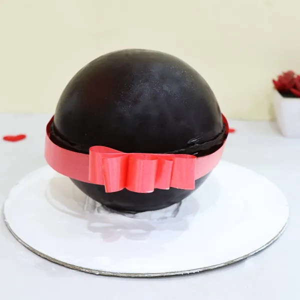Order pinata cake online from myflowertree